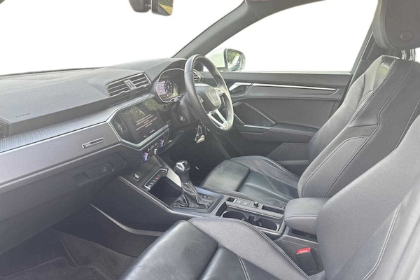 Used Audi Q3 2023 for sale - 75592385: Photo 2