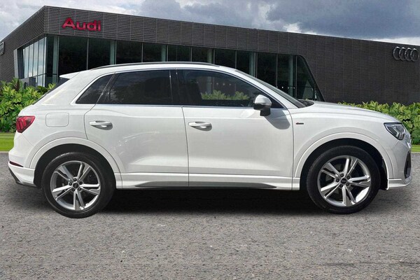 Used Audi Q3 2023 for sale - 75592385: Photo 4