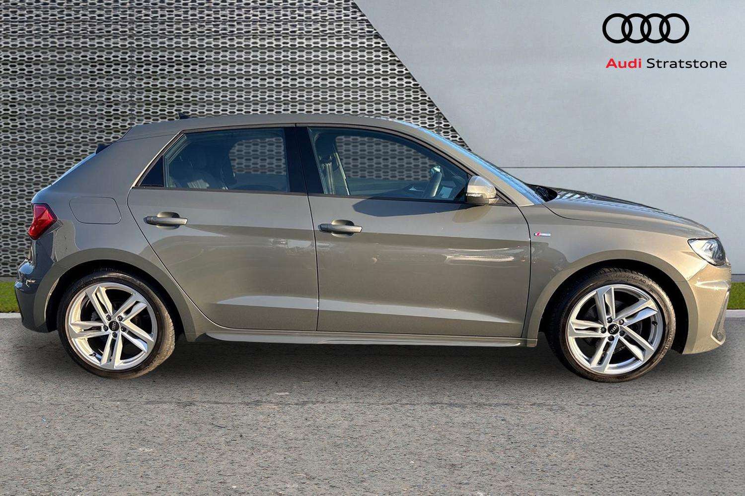 Used Audi A1 2023 for sale - 77740968: Photo 4