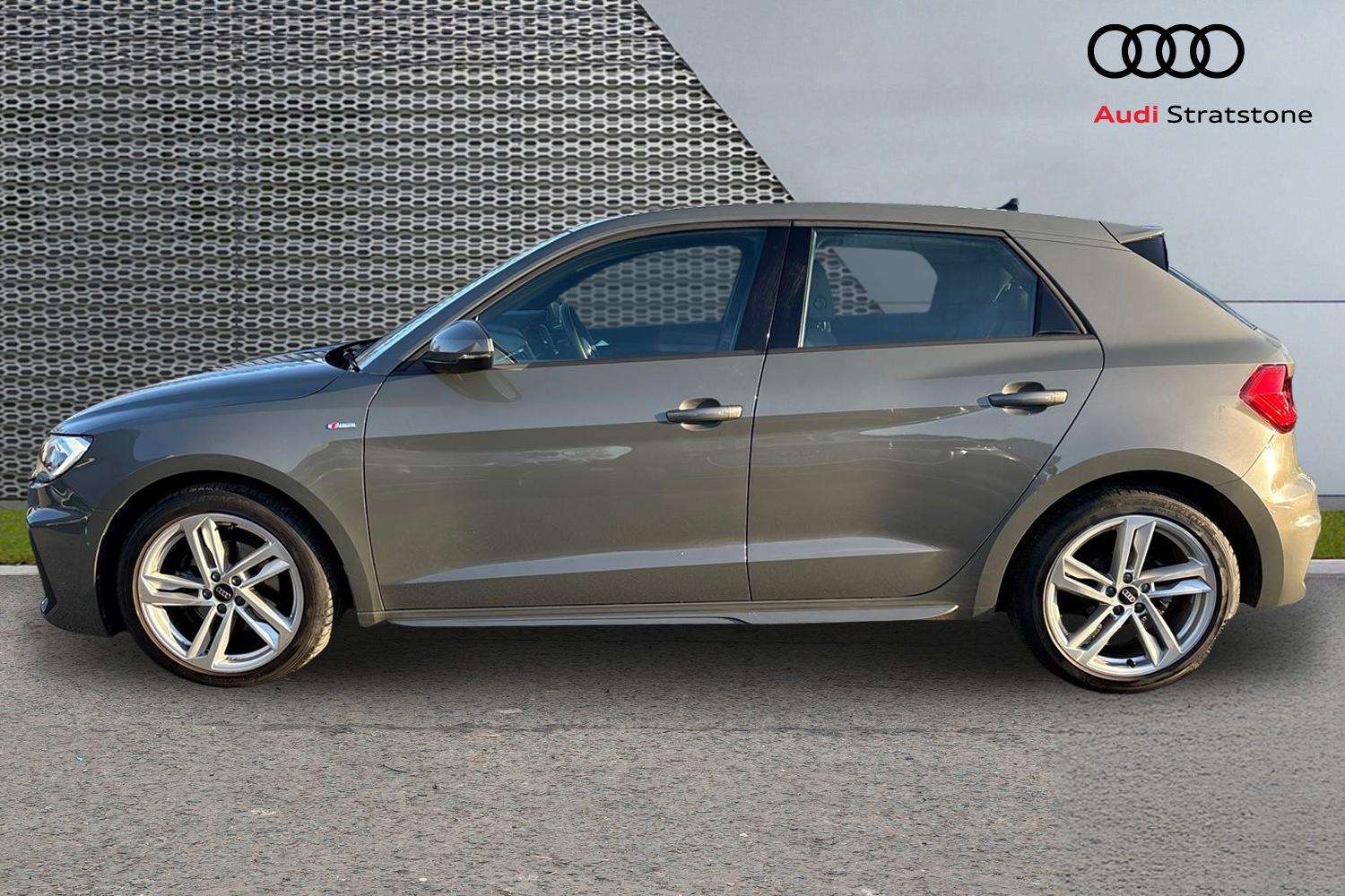 Used Audi A1 2023 for sale - 77740968: Photo 8