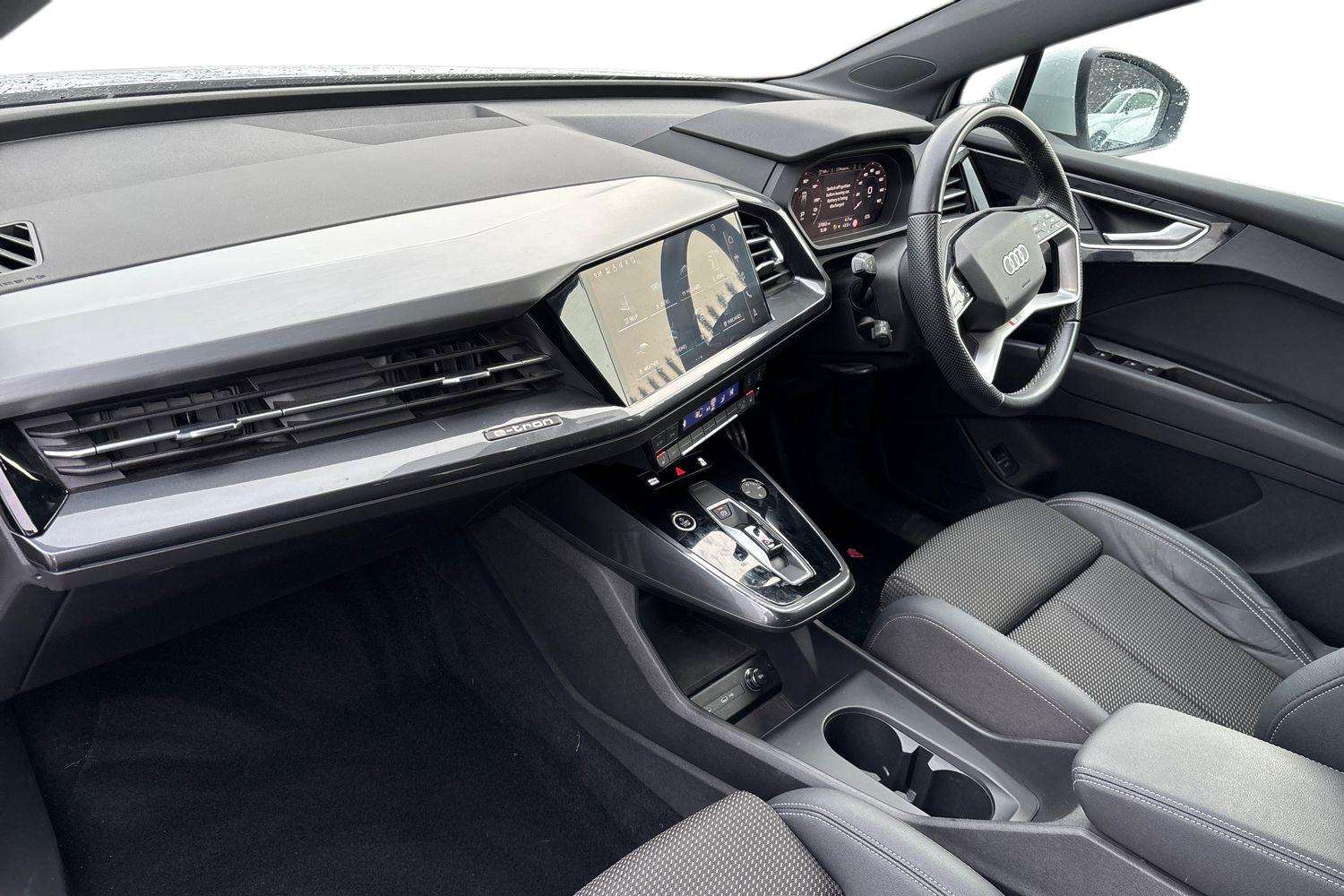 Used Audi Q4 e-tron 2022 for sale - 77443466: Photo 2