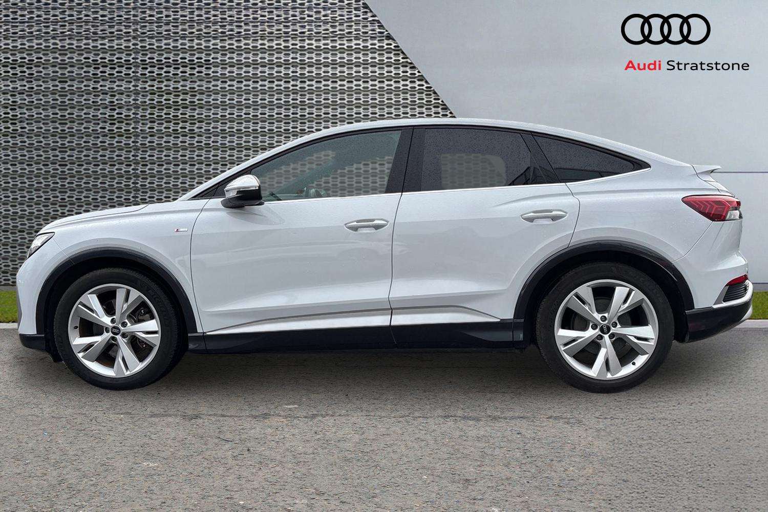 Used Audi Q4 e-tron 2022 for sale - 77443466: Photo 8