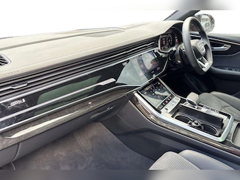 Used Audi Q8 2023 for sale - 75917921: Photo