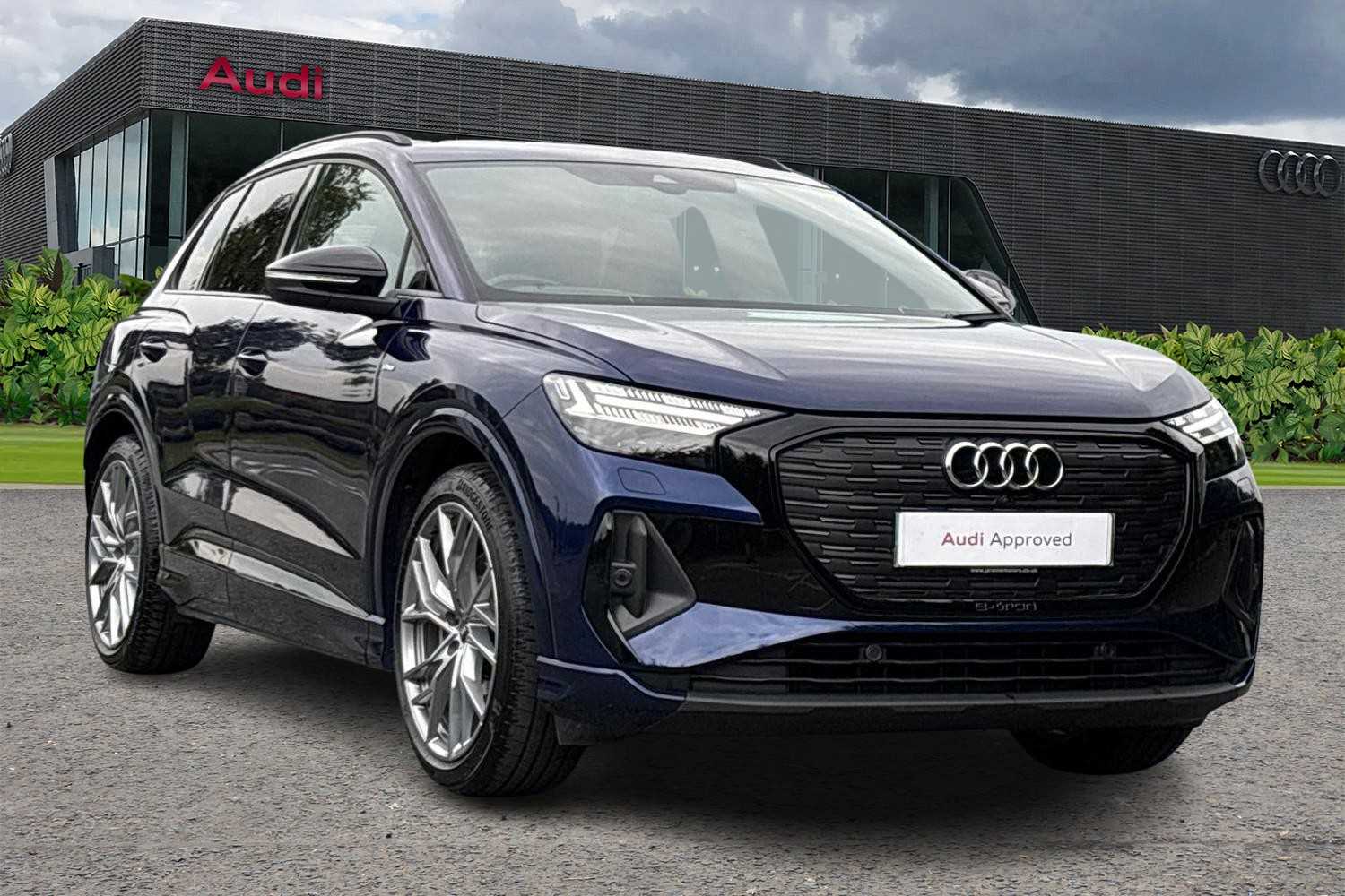Used Audi Q4 e-tron 2024 for sale - 77032257: Photo 1