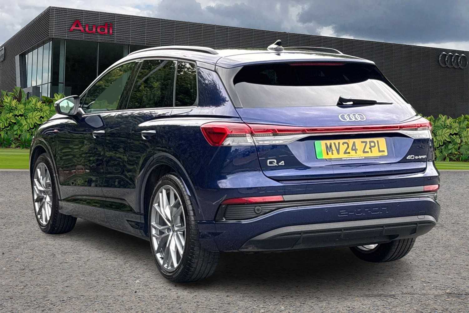 Used Audi Q4 e-tron 2024 for sale - 77032257: Photo 3