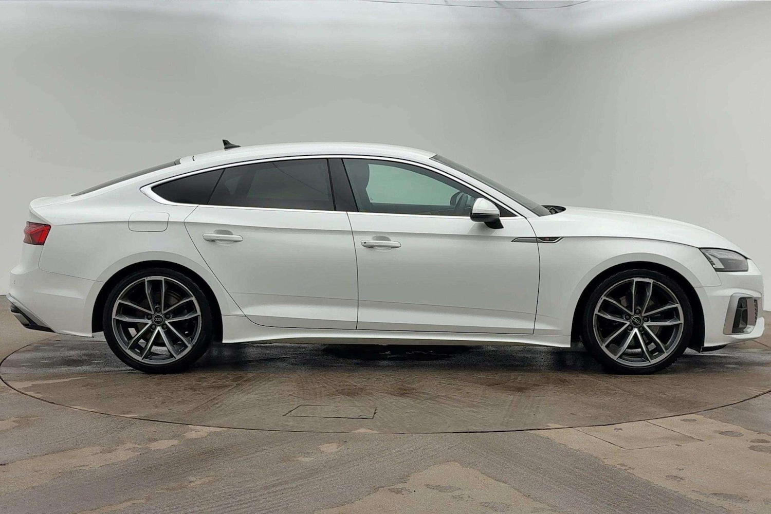 Used Audi A5 2022 for sale - 77270035: Photo 4