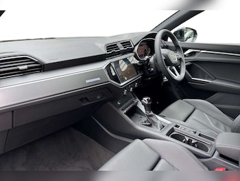 Used Audi Q3 2025 for sale - 78278599: Photo