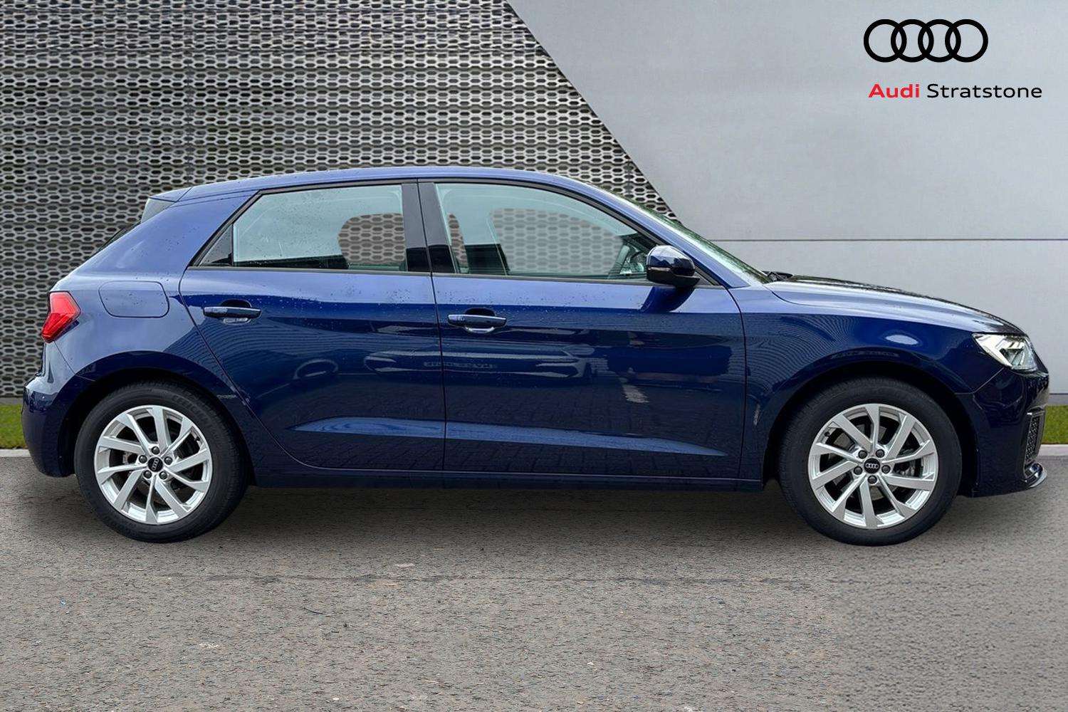 Used Audi A1 2023 for sale - 76218390: Photo 4
