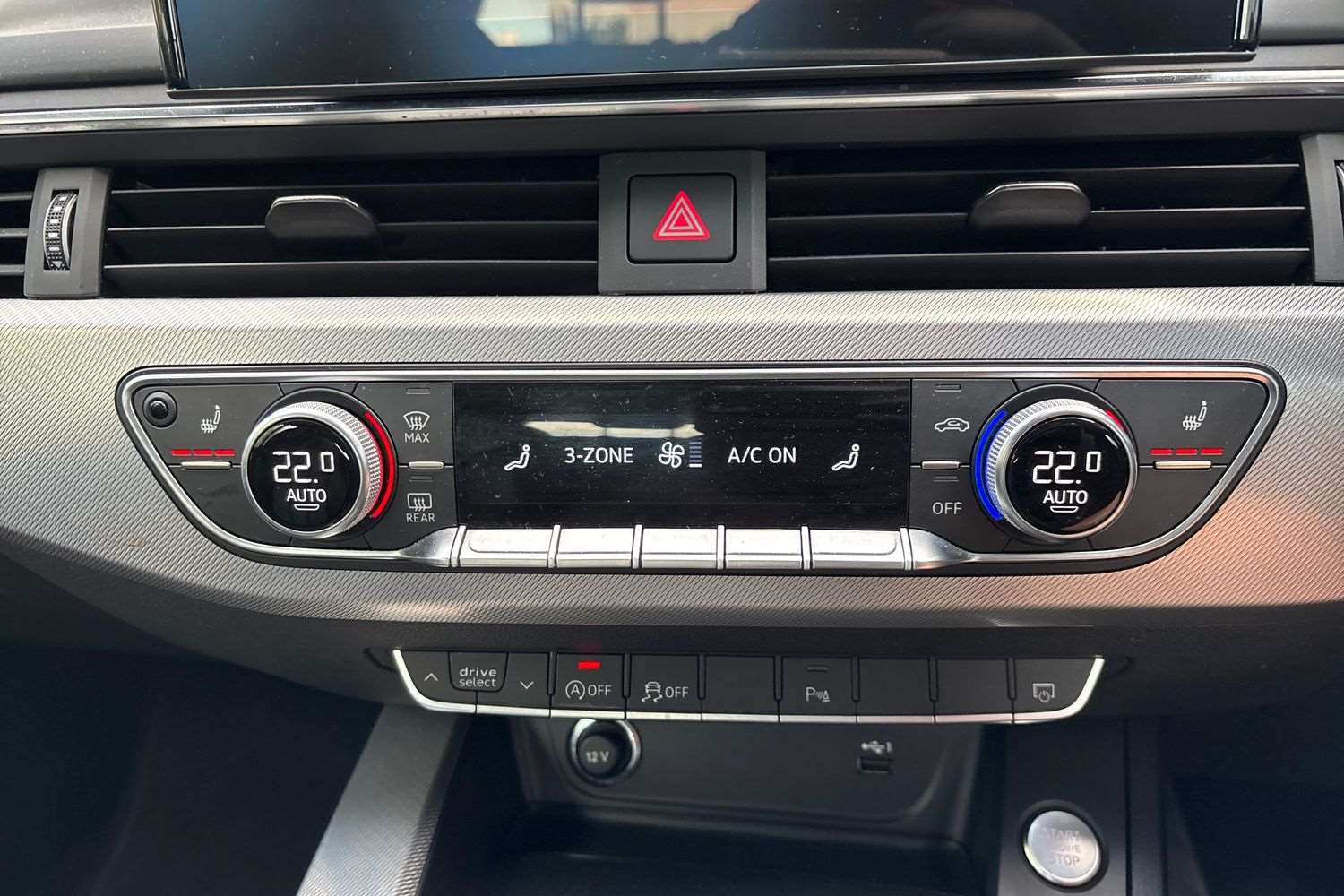 Used Audi A4 2023 for sale - 76421074: Photo 32