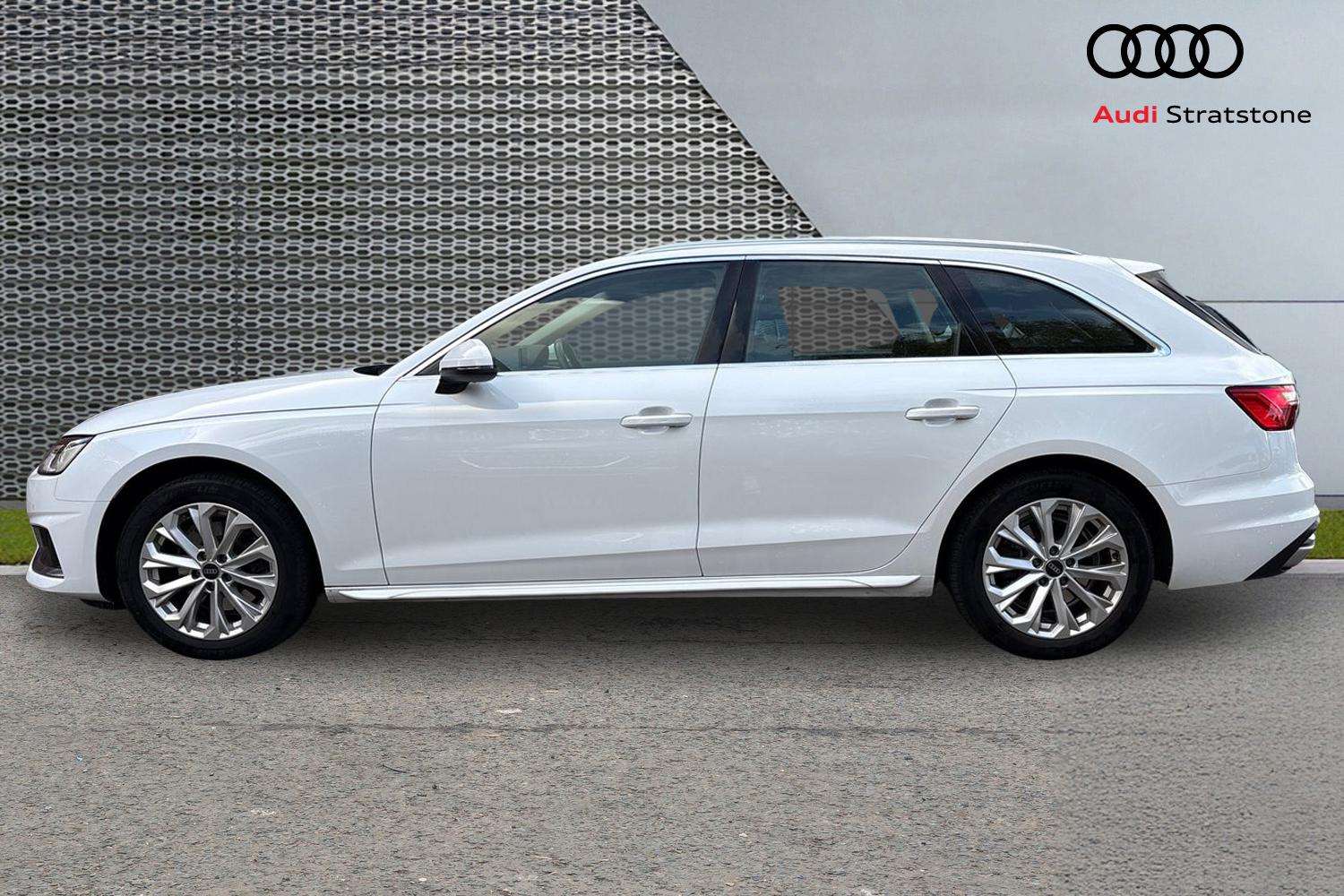 Used Audi A4 2023 for sale - 76421074: Photo 8