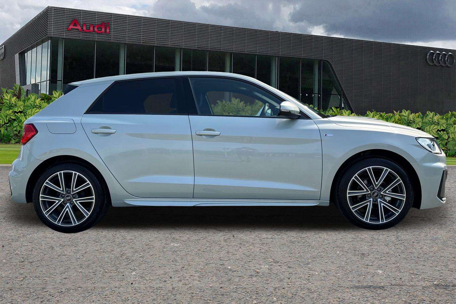 Used Audi A1 2025 for sale - 76435606: Photo 4