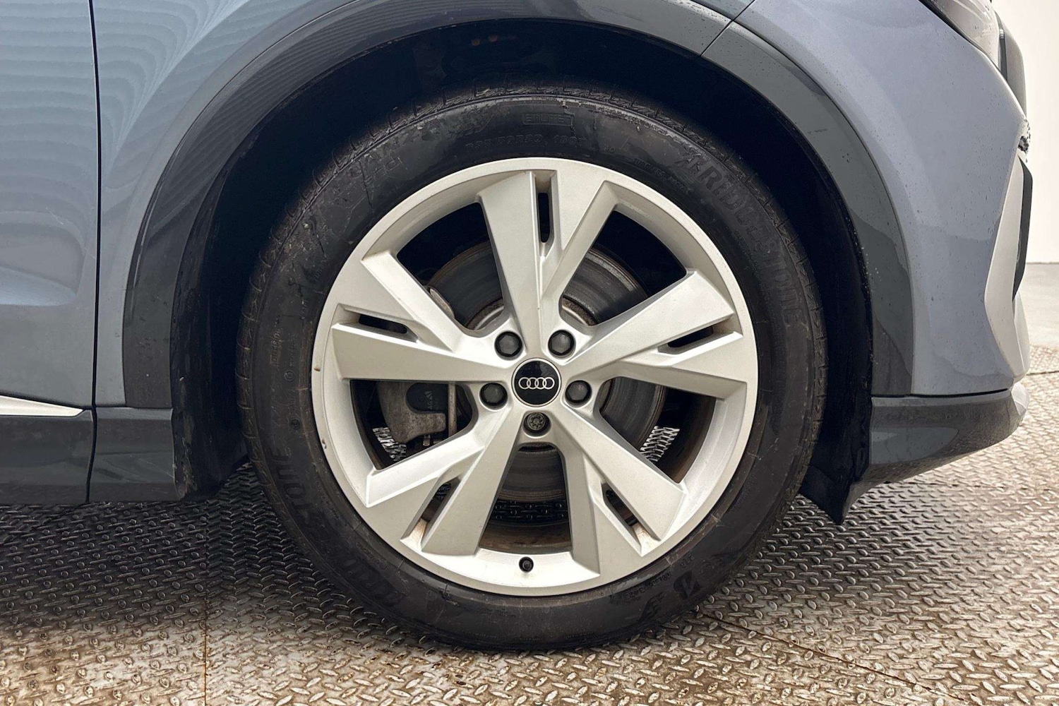 Used Audi Q4 e-tron 2023 for sale - 77601313: Photo 5