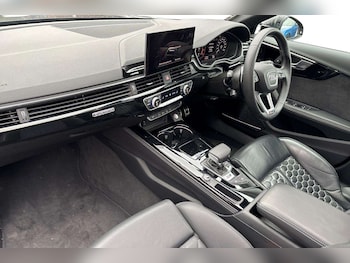 Used Audi RS4 2023 for sale - 77414726: Photo