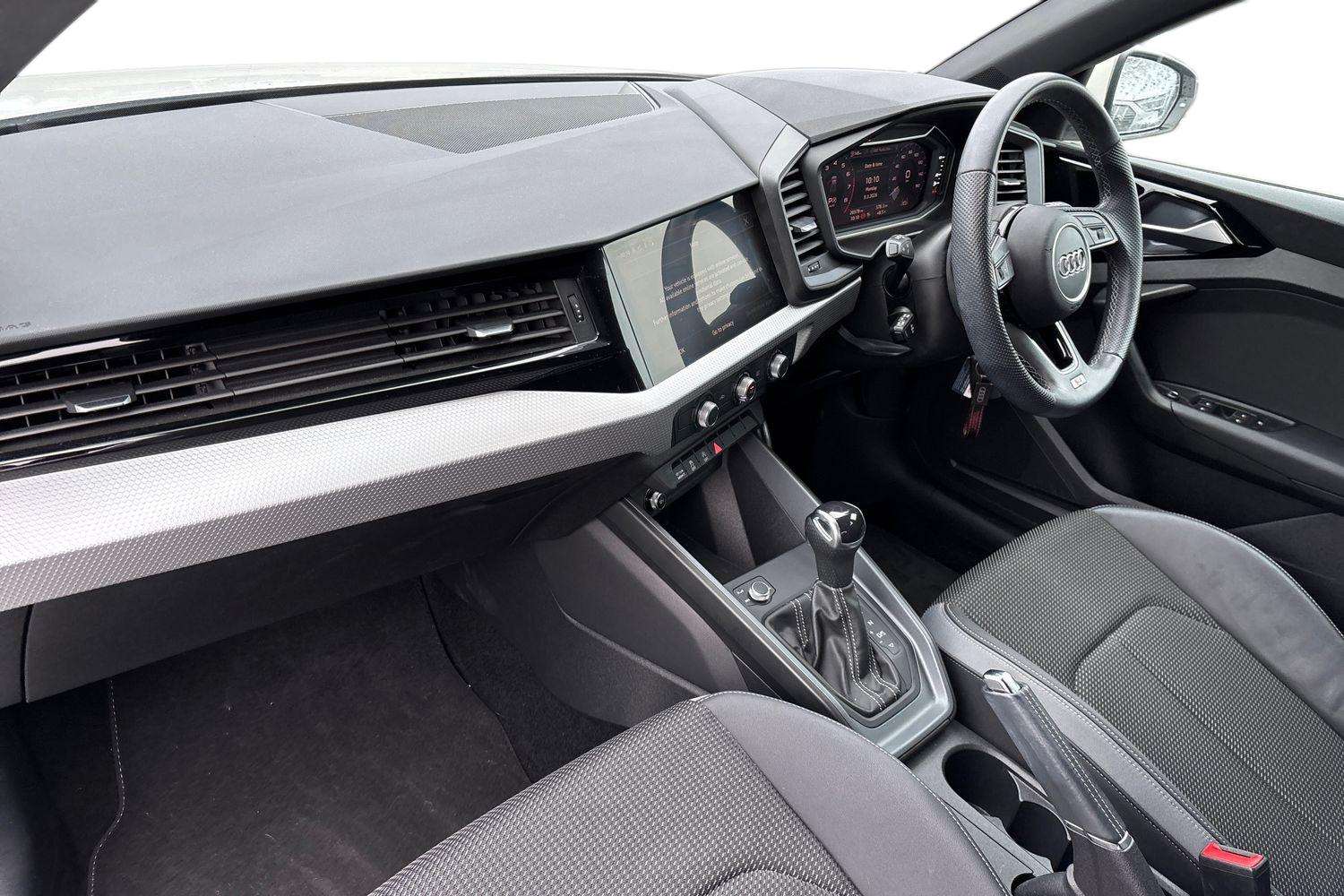 Used Audi A1 2023 for sale - 77810781: Photo 2