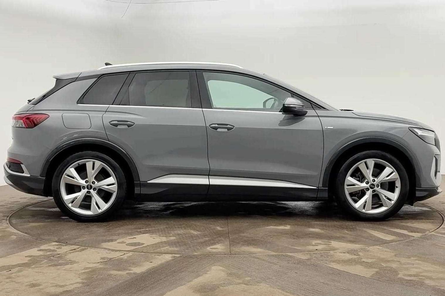 Used Audi Q4 e-tron 2022 for sale - 77615342: Photo 4