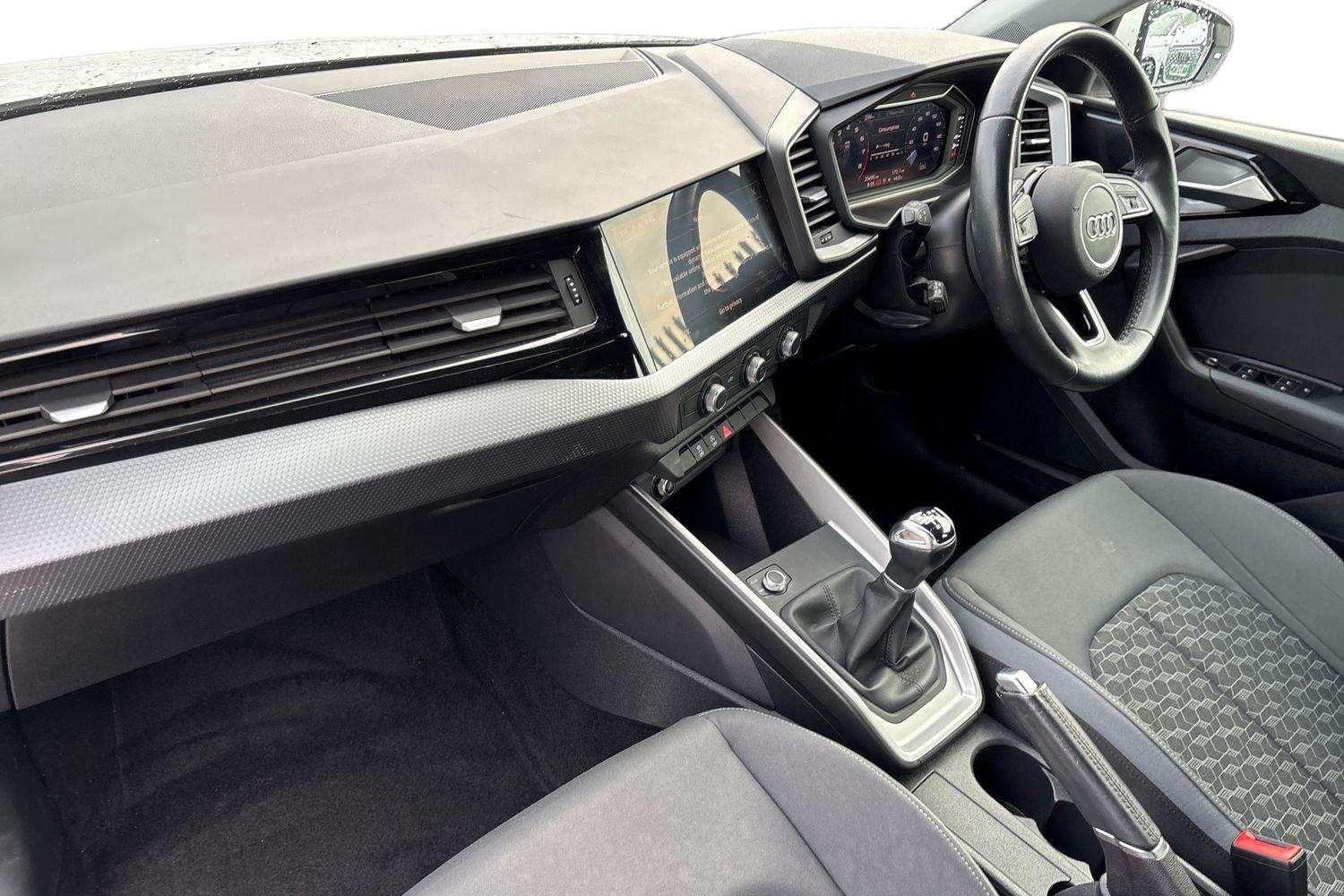 Used Audi A1 2023 for sale - 77443356: Photo 2