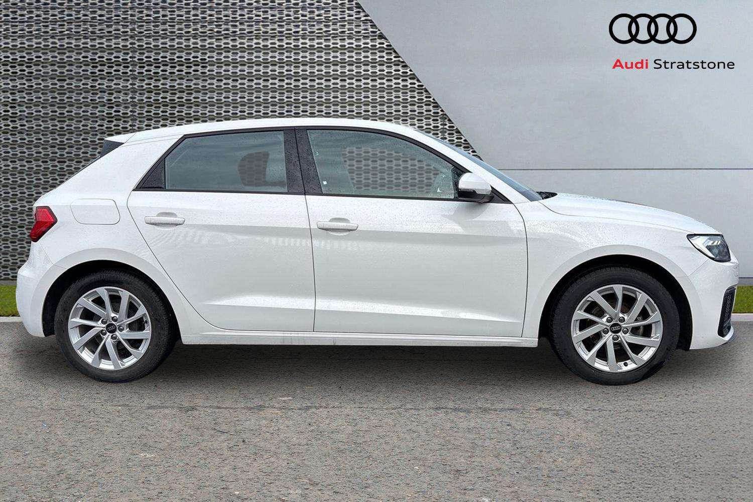 Used Audi A1 2023 for sale - 77443356: Photo 4
