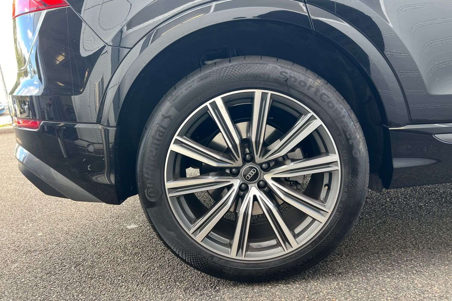 Used Audi Q8 2025 for sale - 76564520: Photo 5