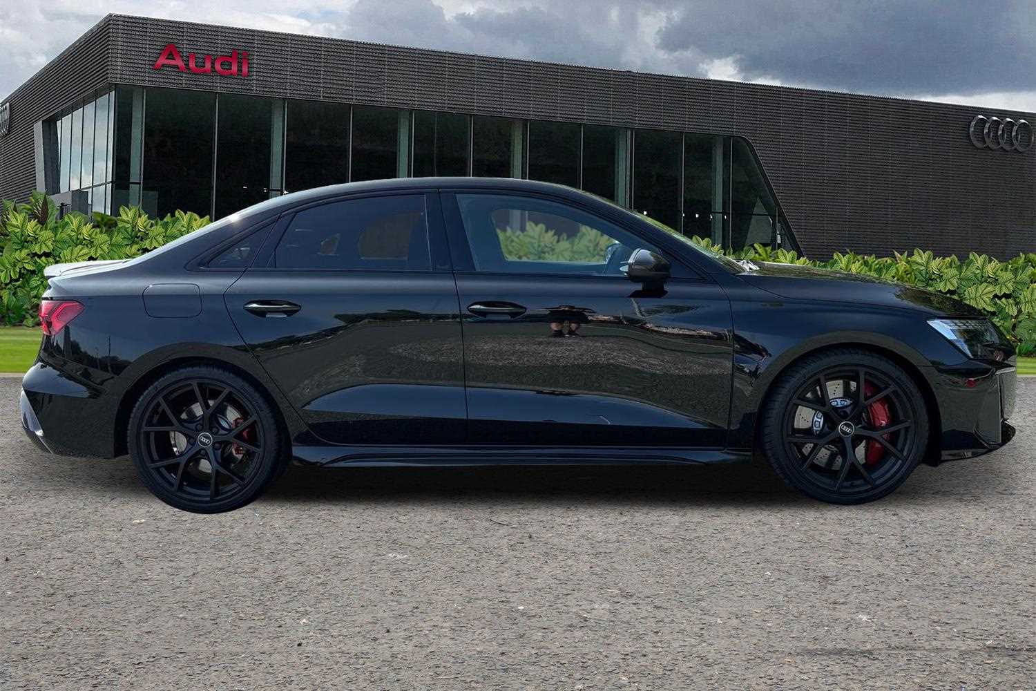 Used Audi RS3 2025 for sale - 77270104: Photo 4