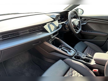 Used Audi RS3 2025 for sale - 75944377: Photo