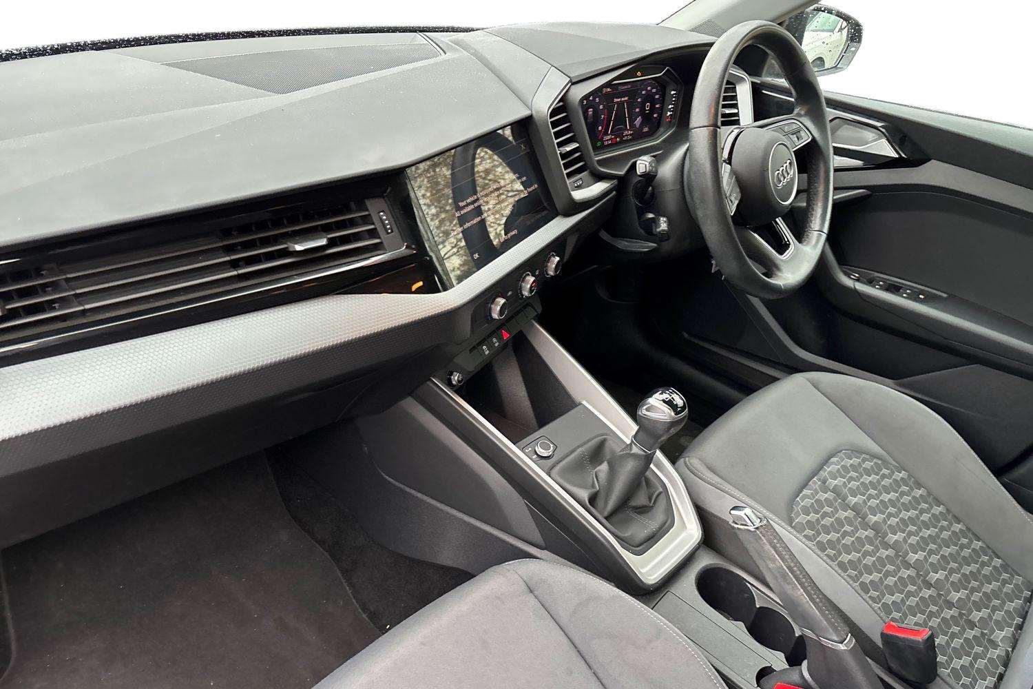 Used Audi A1 2023 for sale - 76789217: Photo 2