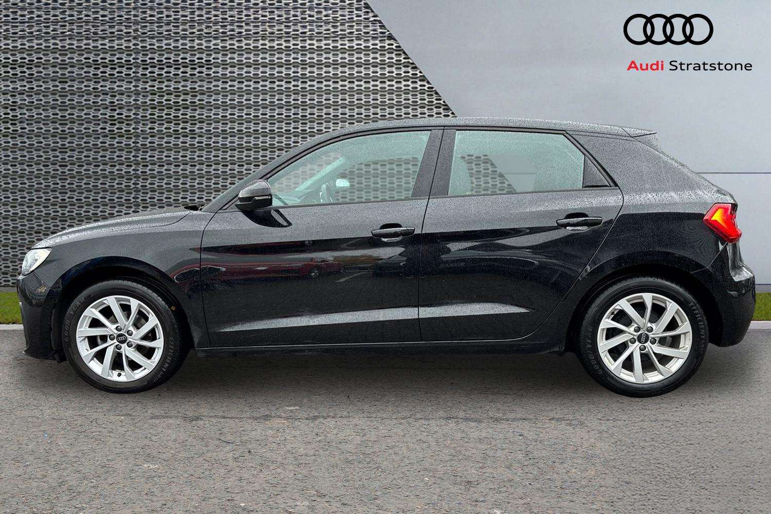 Used Audi A1 2023 for sale - 76789217: Photo 8
