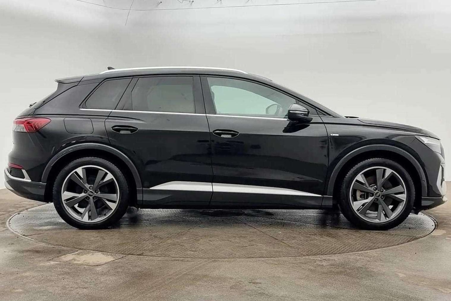 Used Audi Q4 e-tron 2023 for sale - 78010562: Photo 4