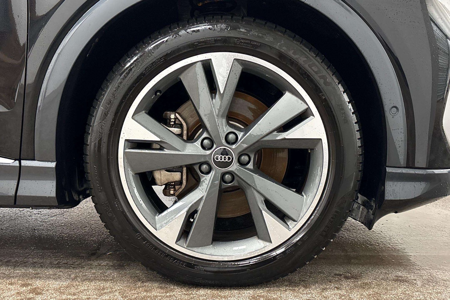 Used Audi Q4 e-tron 2023 for sale - 78010562: Photo 5