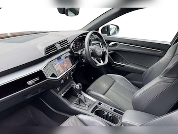 Used Audi Q3 2023 for sale - 77648803: Photo