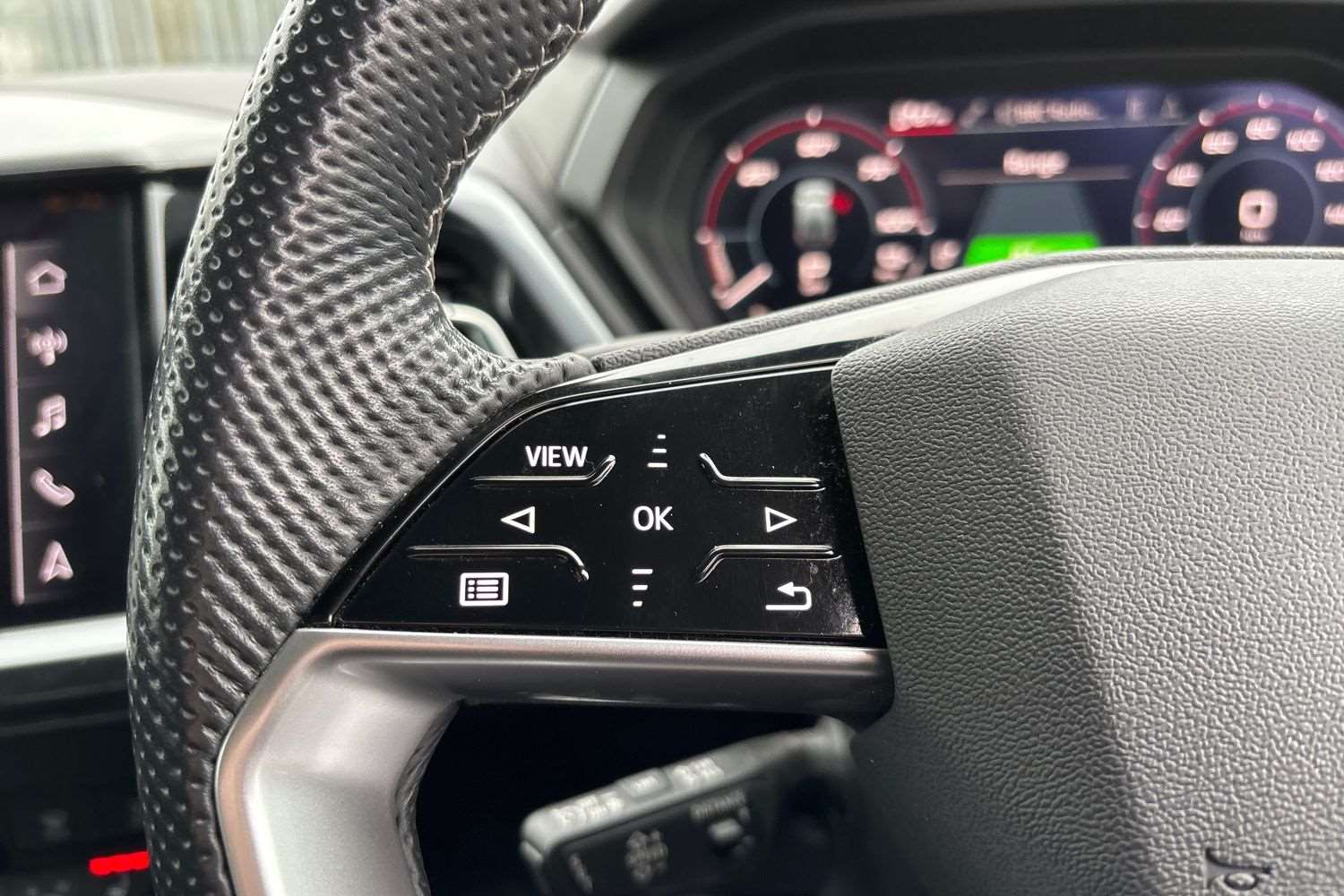 Used Audi Q4 e-tron 2023 for sale - 77561090: Photo 16