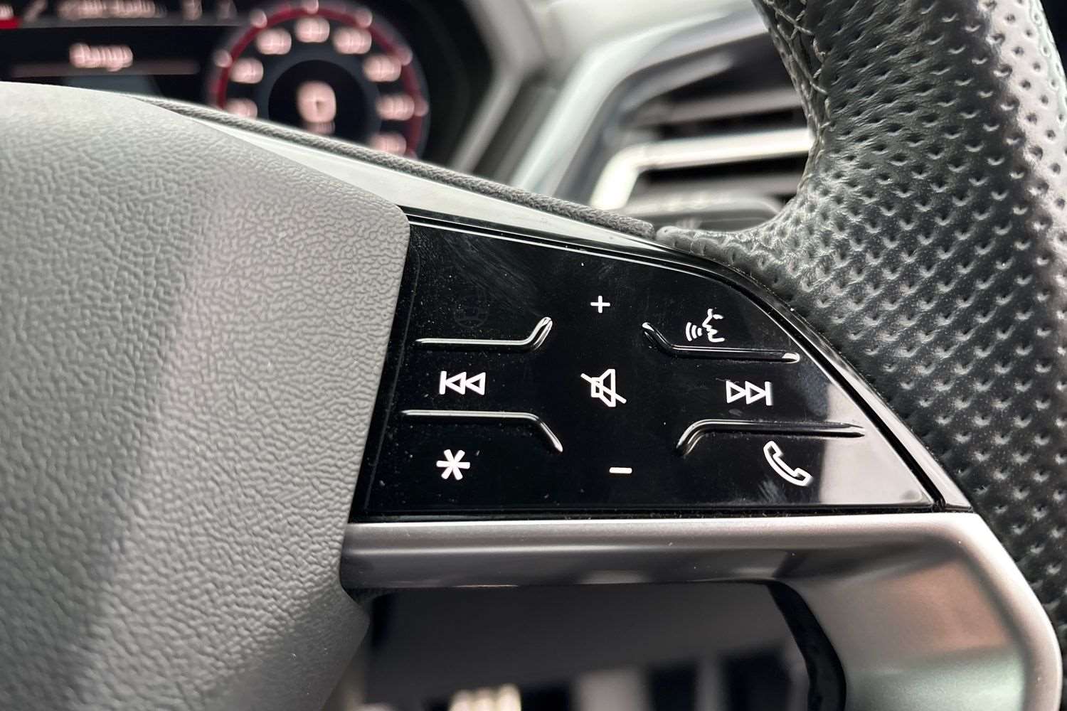 Used Audi Q4 e-tron 2023 for sale - 77561090: Photo 17