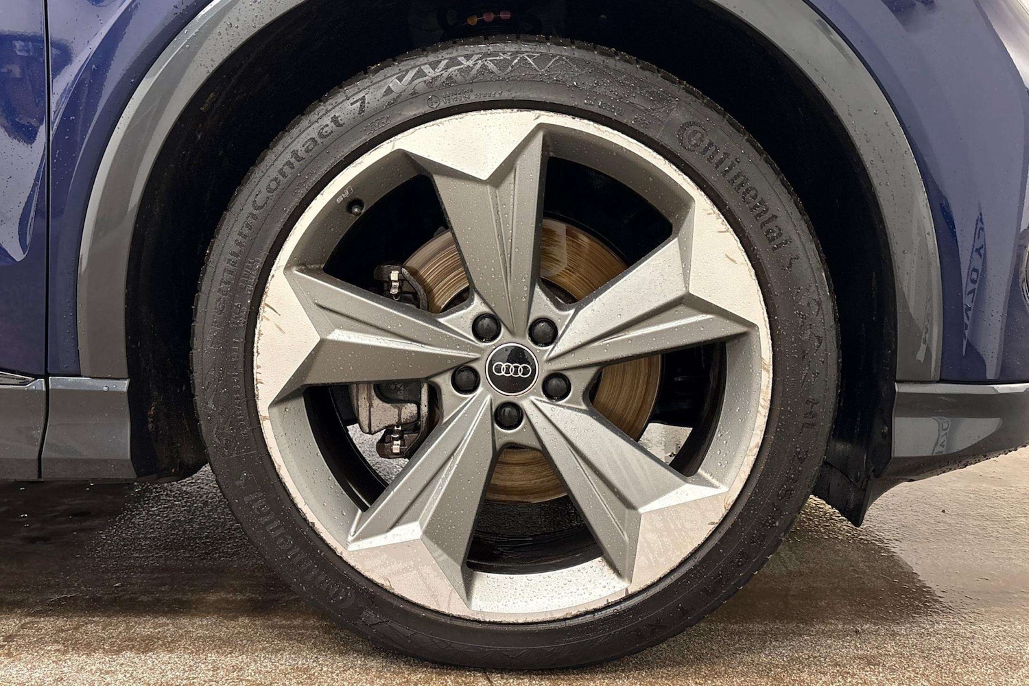 Used Audi Q4 e-tron 2023 for sale - 77561090: Photo 5