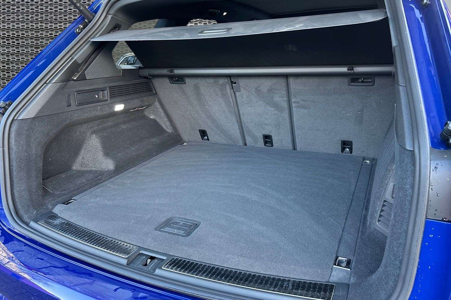 Used Volkswagen Touareg 2025 for sale - 77232968: Photo 13