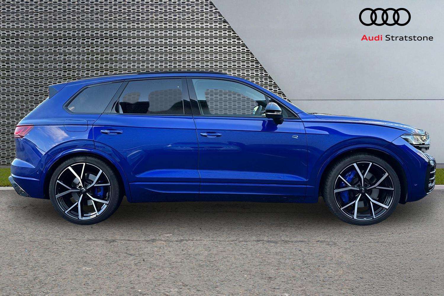 Used Volkswagen Touareg 2025 for sale - 77232968: Photo 4