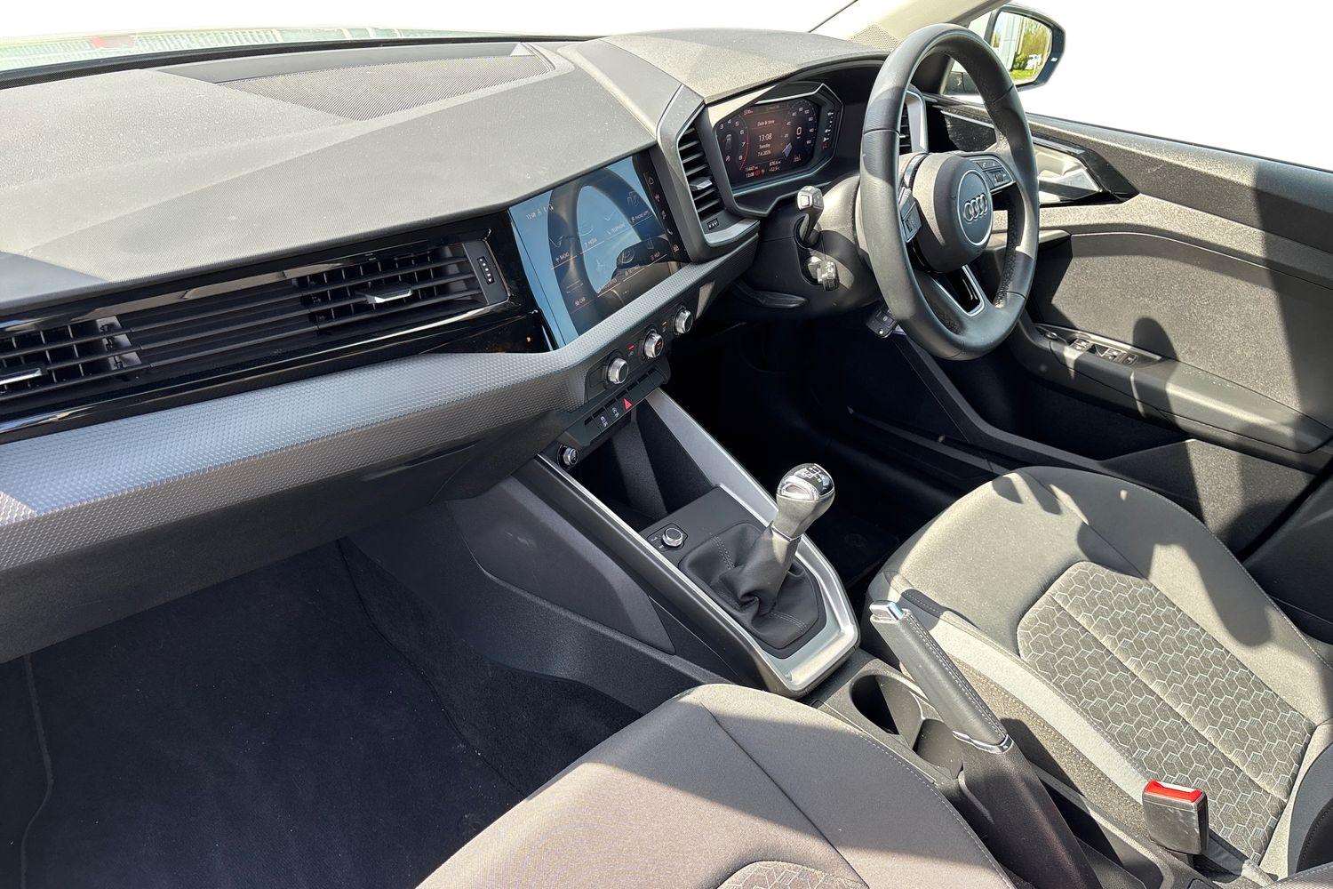 Used Audi A1 2023 for sale - 78161504: Photo 2