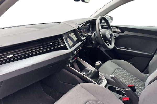 Used Audi A1 2023 for sale - 76242565: Photo 2