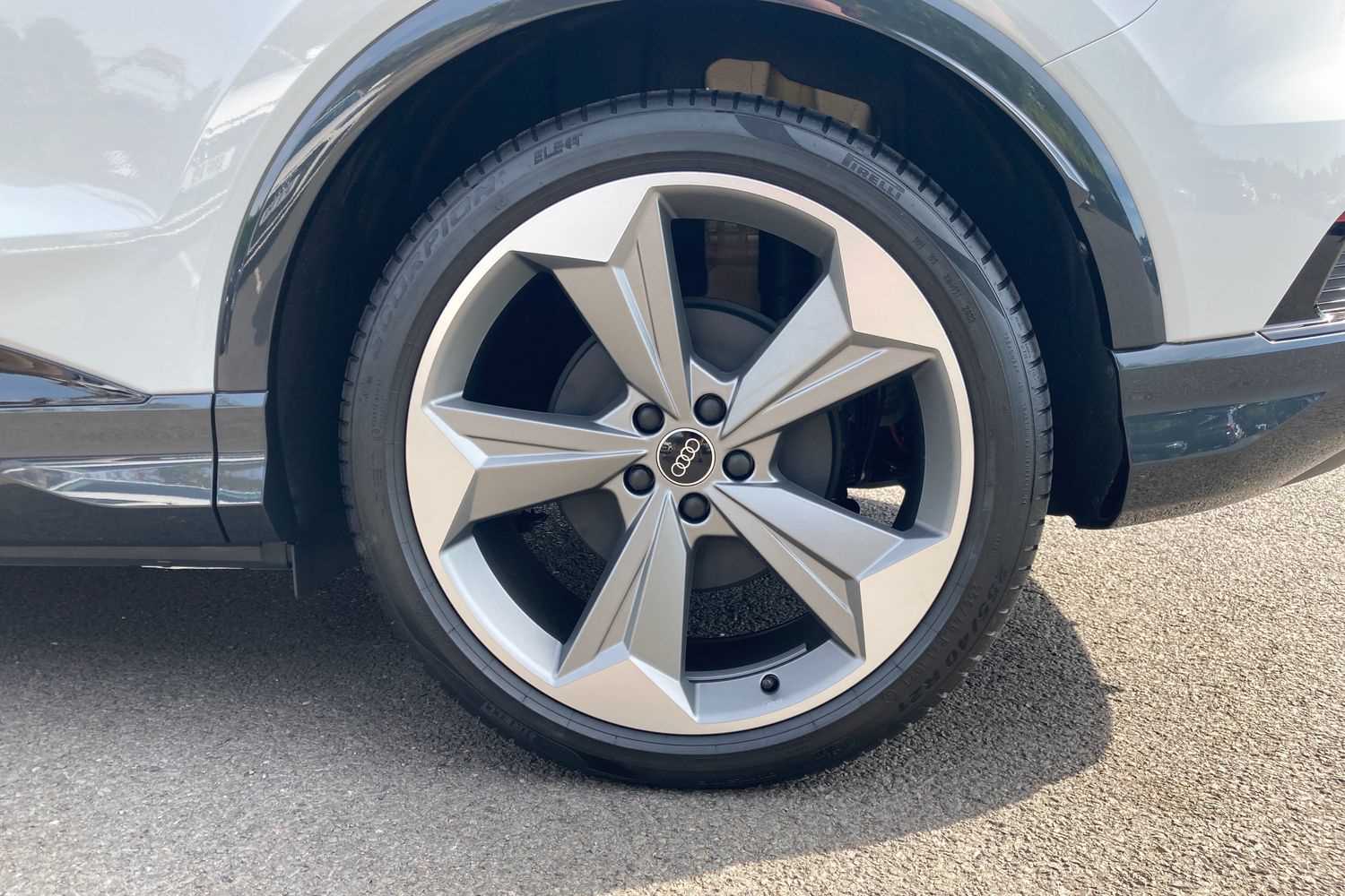 Used Audi Q4 e-tron 2024 for sale - 76938252: Photo 5