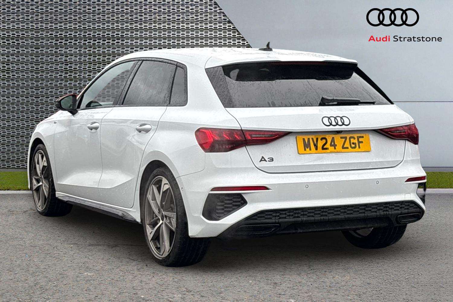 Used Audi A3 2024 for sale - 77726989: Photo 3