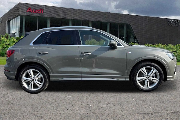 Used Audi Q3 2025 for sale - 75699576: Photo 4