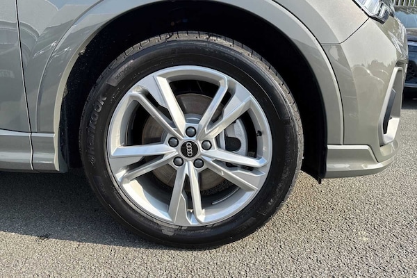Used Audi Q3 2025 for sale - 75699576: Photo 5