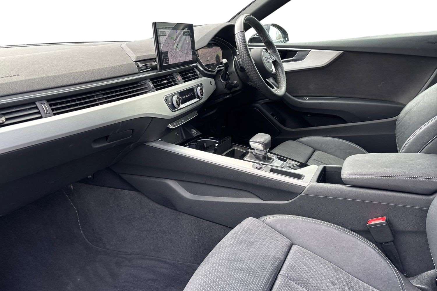 Used Audi A5 2022 for sale - 76661983: Photo 2