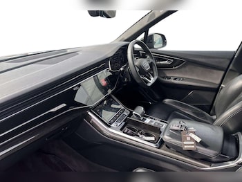 Used Audi Q7 2023 for sale - 79148155: Photo