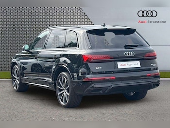 Used Audi Q7 2023 for sale - 79148155: Photo