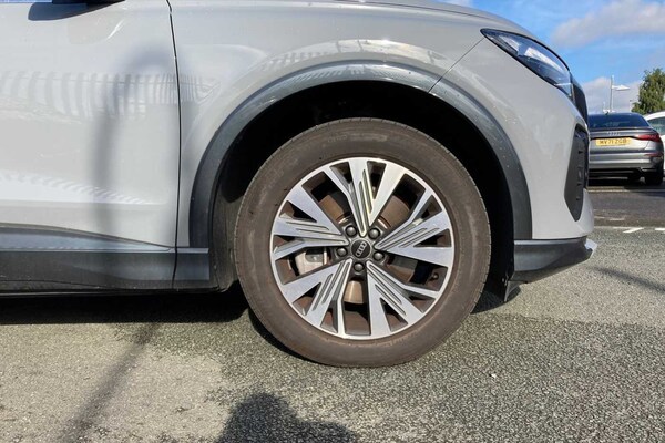 Used Audi Q4 e-tron 2022 for sale - 74716500: Photo 16
