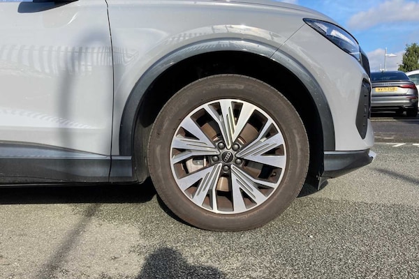 Used Audi Q4 e-tron 2022 for sale - 74716500: Photo 7