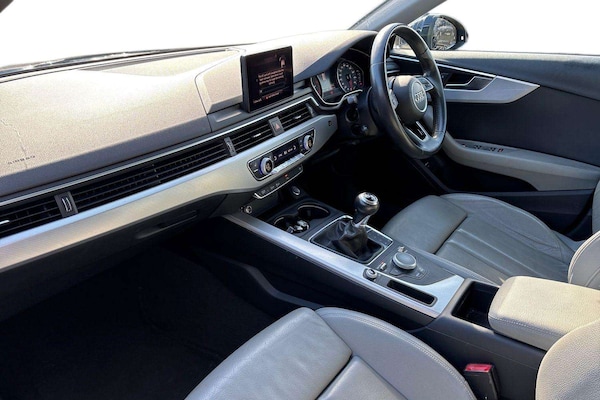 Used Audi A4 2017 for sale - 76045160: Photo 2