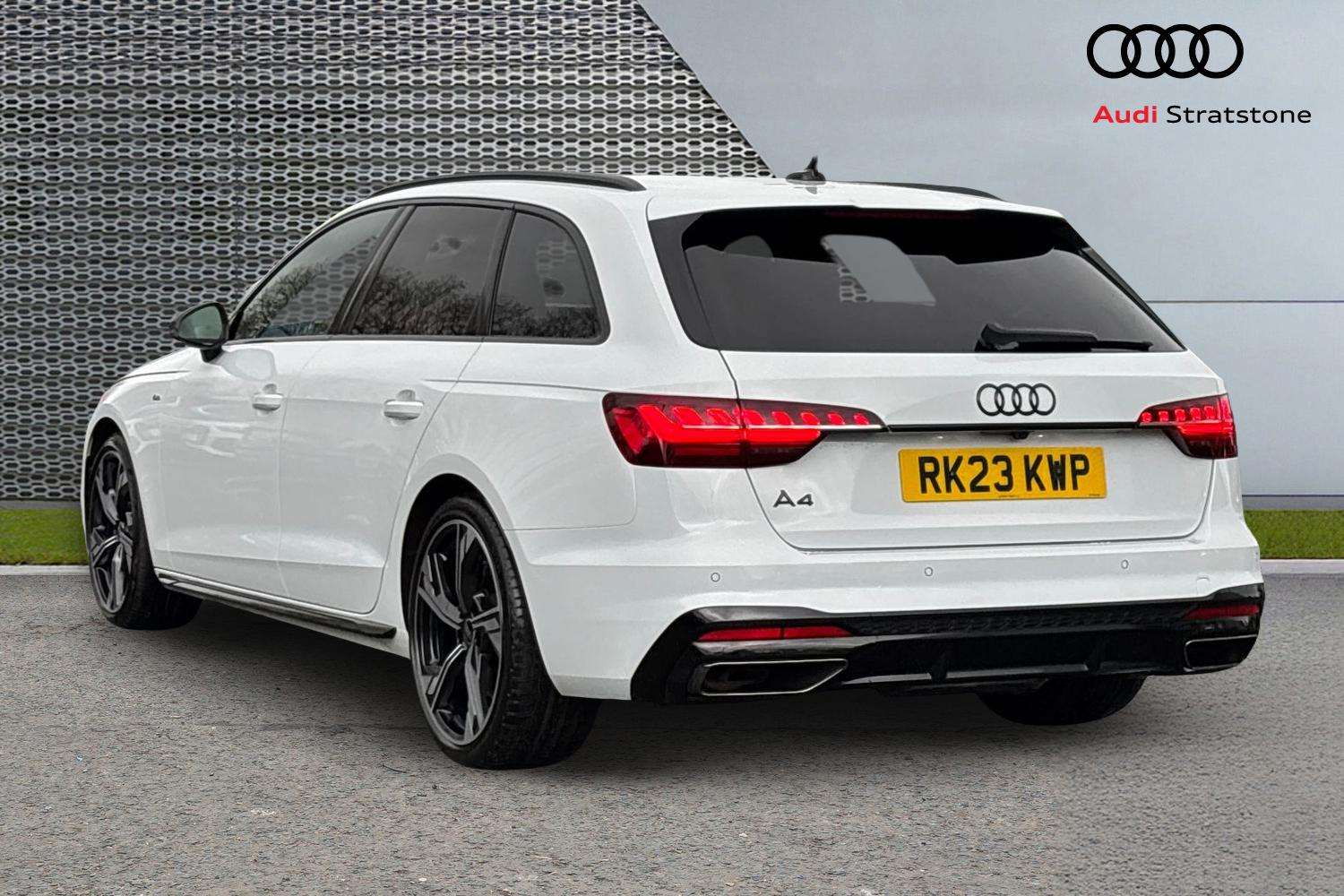 Used Audi A4 2023 for sale - 77000314: Photo 3