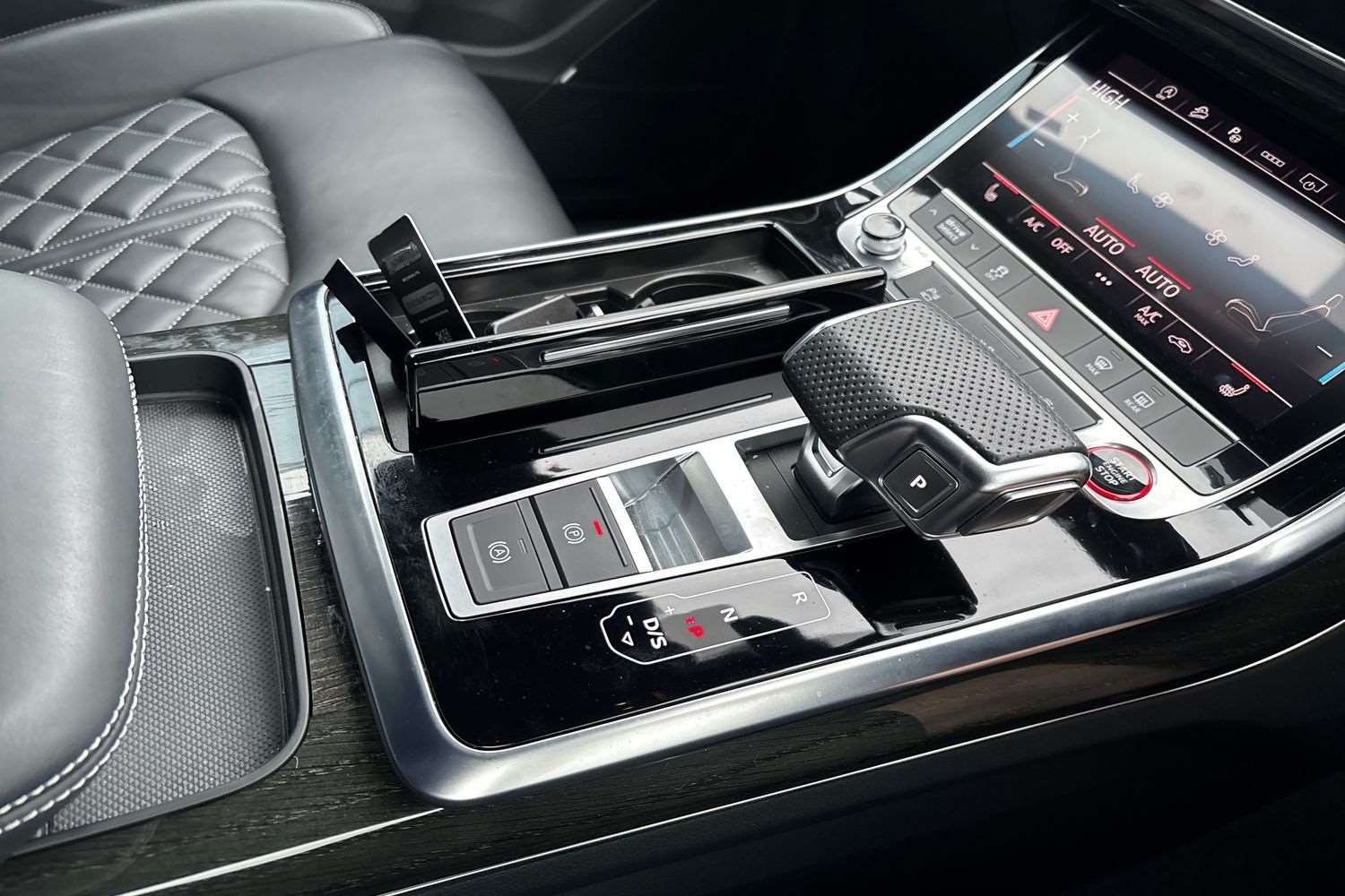 Used Audi Q7 2024 for sale - 77500303: Photo 15