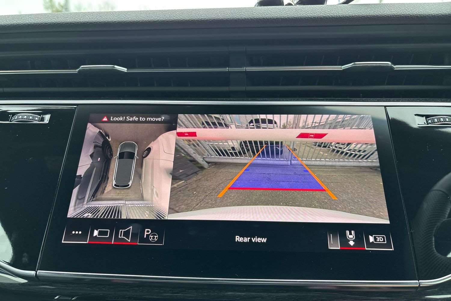 Used Audi Q7 2024 for sale - 77500303: Photo 26