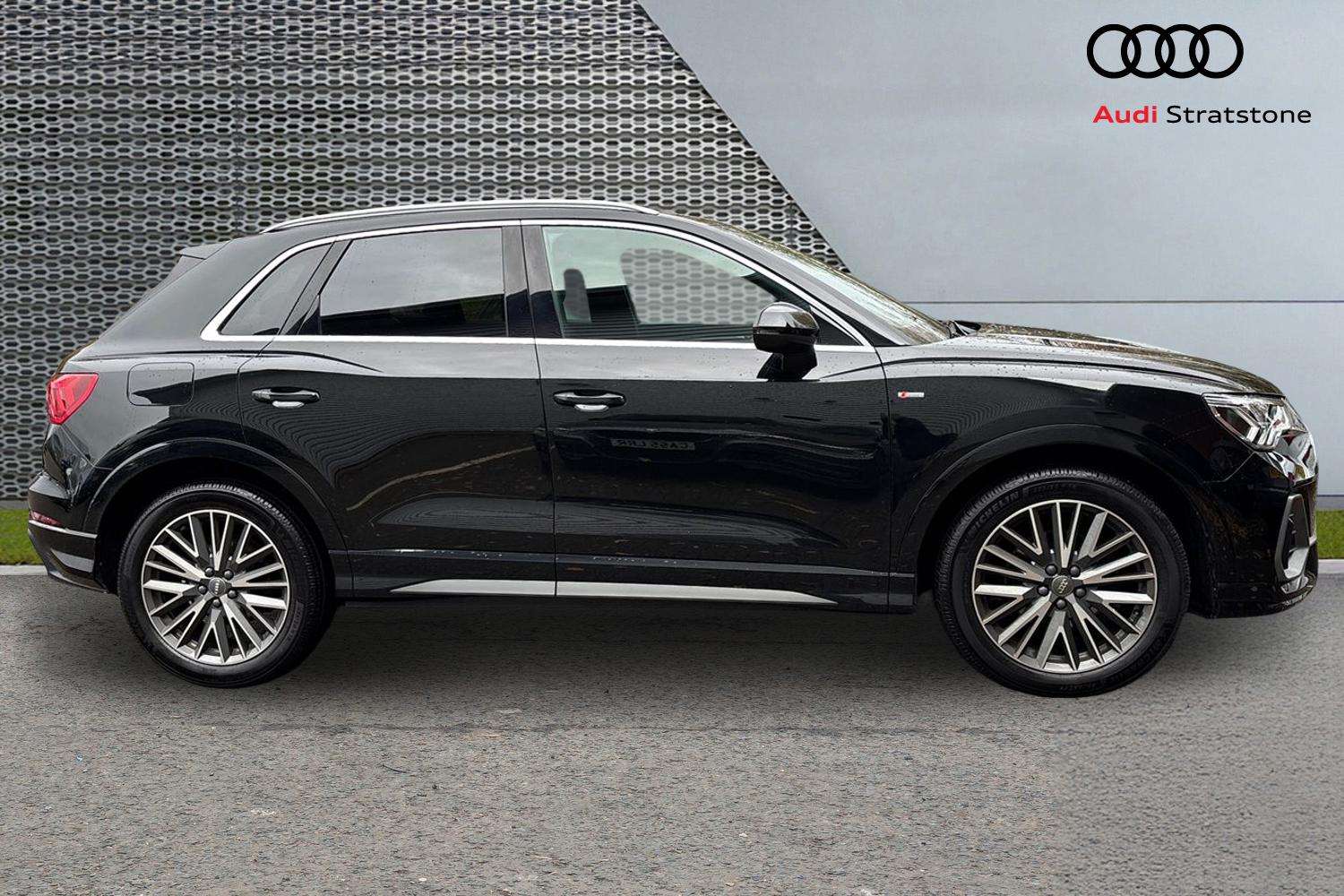 Used Audi Q3 2019 for sale - 76553212: Photo 4